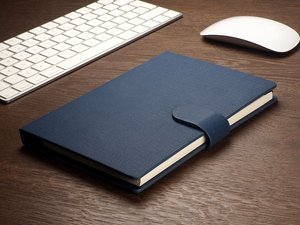 Notes z karteczkami samoprzylepnymi 2251358